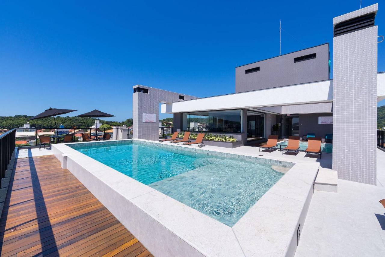 Adra 106 - Apartamento No Centro De Bombinhas - Rooftop Com Piscina E Academia - A Poucos Metros Da Praia - 외부 사진