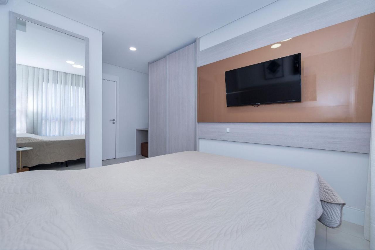 Adra 106 - Apartamento No Centro De Bombinhas - Rooftop Com Piscina E Academia - A Poucos Metros Da Praia - 외부 사진