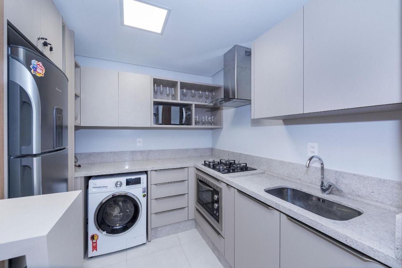 Adra 106 - Apartamento No Centro De Bombinhas - Rooftop Com Piscina E Academia - A Poucos Metros Da Praia - 외부 사진