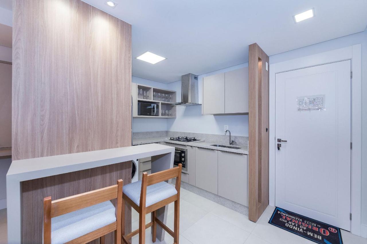 Adra 106 - Apartamento No Centro De Bombinhas - Rooftop Com Piscina E Academia - A Poucos Metros Da Praia - 외부 사진