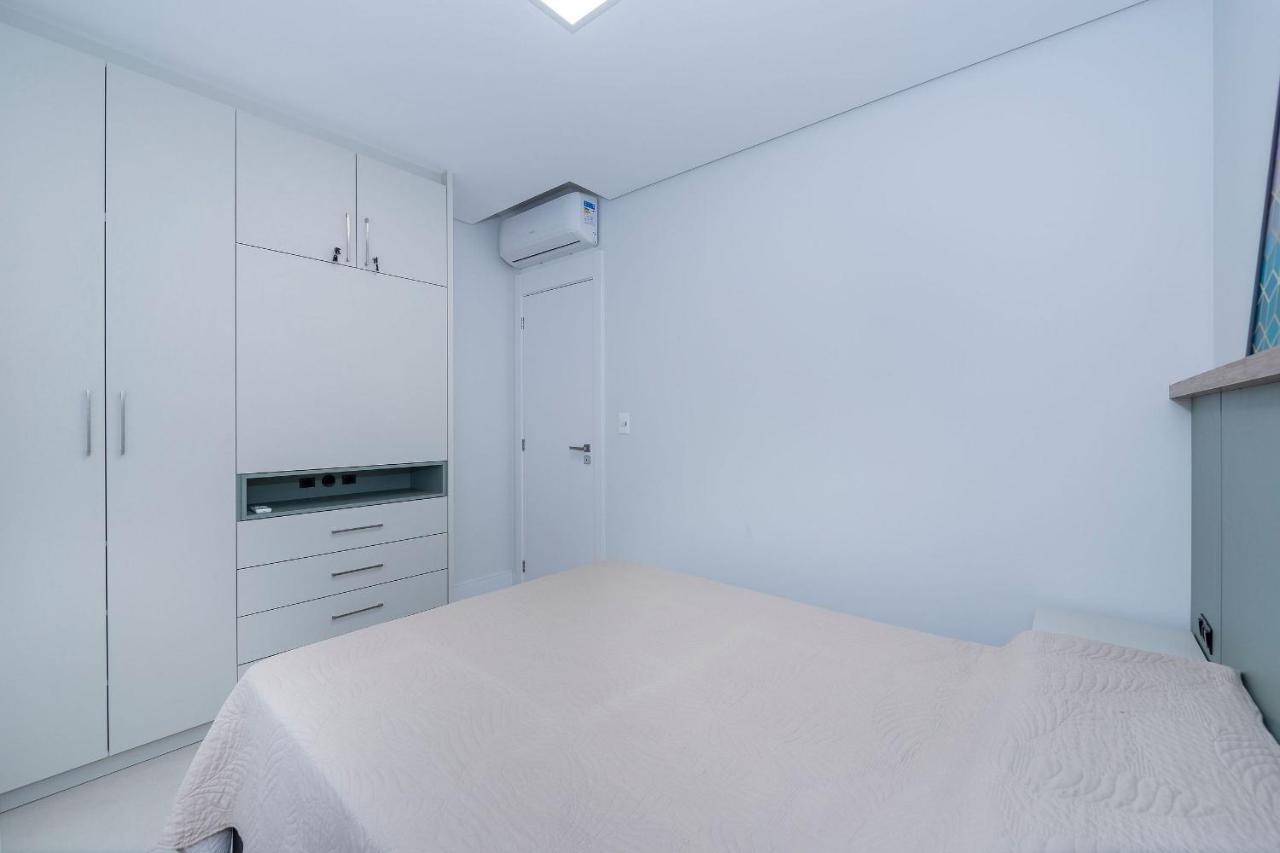 Adra 106 - Apartamento No Centro De Bombinhas - Rooftop Com Piscina E Academia - A Poucos Metros Da Praia - 외부 사진