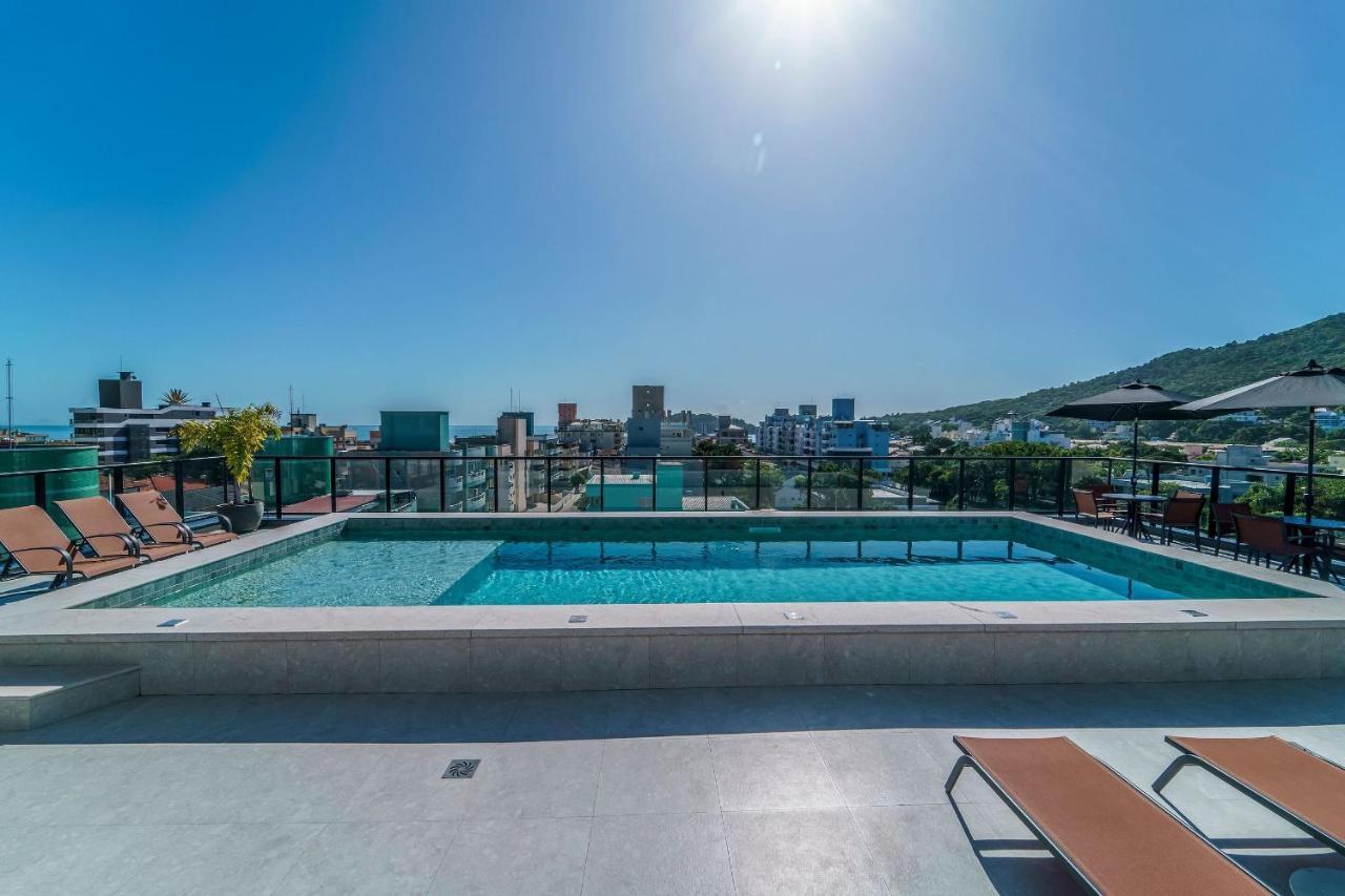 Adra 106 - Apartamento No Centro De Bombinhas - Rooftop Com Piscina E Academia - A Poucos Metros Da Praia - 외부 사진