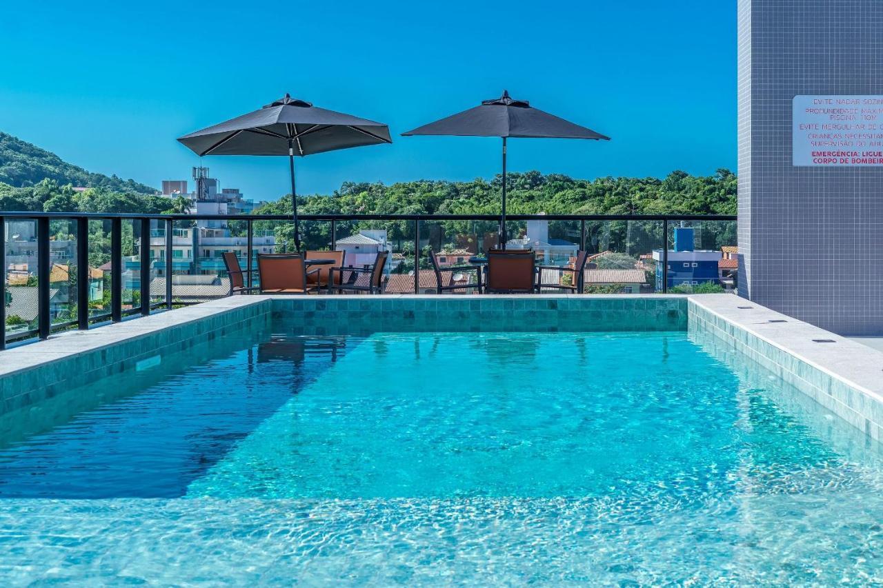 Adra 106 - Apartamento No Centro De Bombinhas - Rooftop Com Piscina E Academia - A Poucos Metros Da Praia - 외부 사진