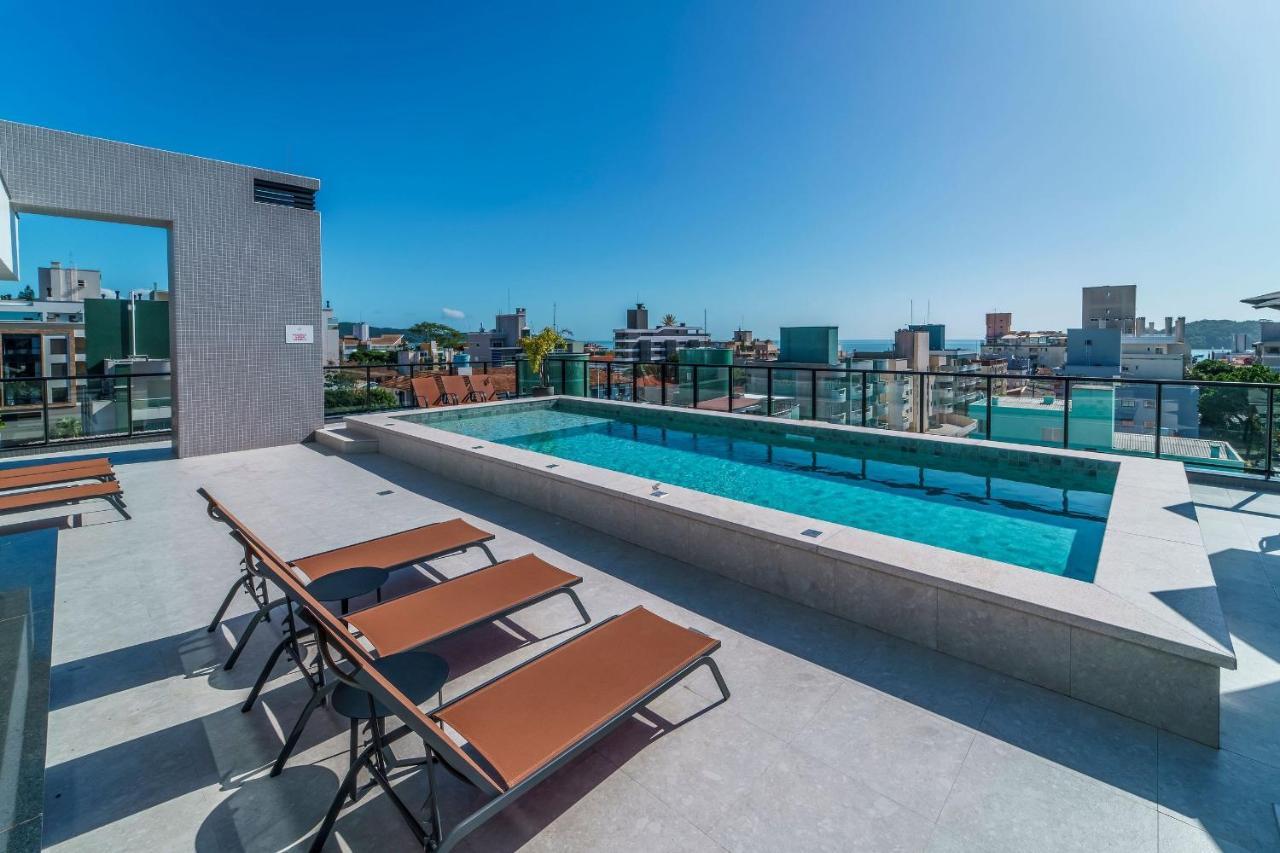 Adra 106 - Apartamento No Centro De Bombinhas - Rooftop Com Piscina E Academia - A Poucos Metros Da Praia - 외부 사진