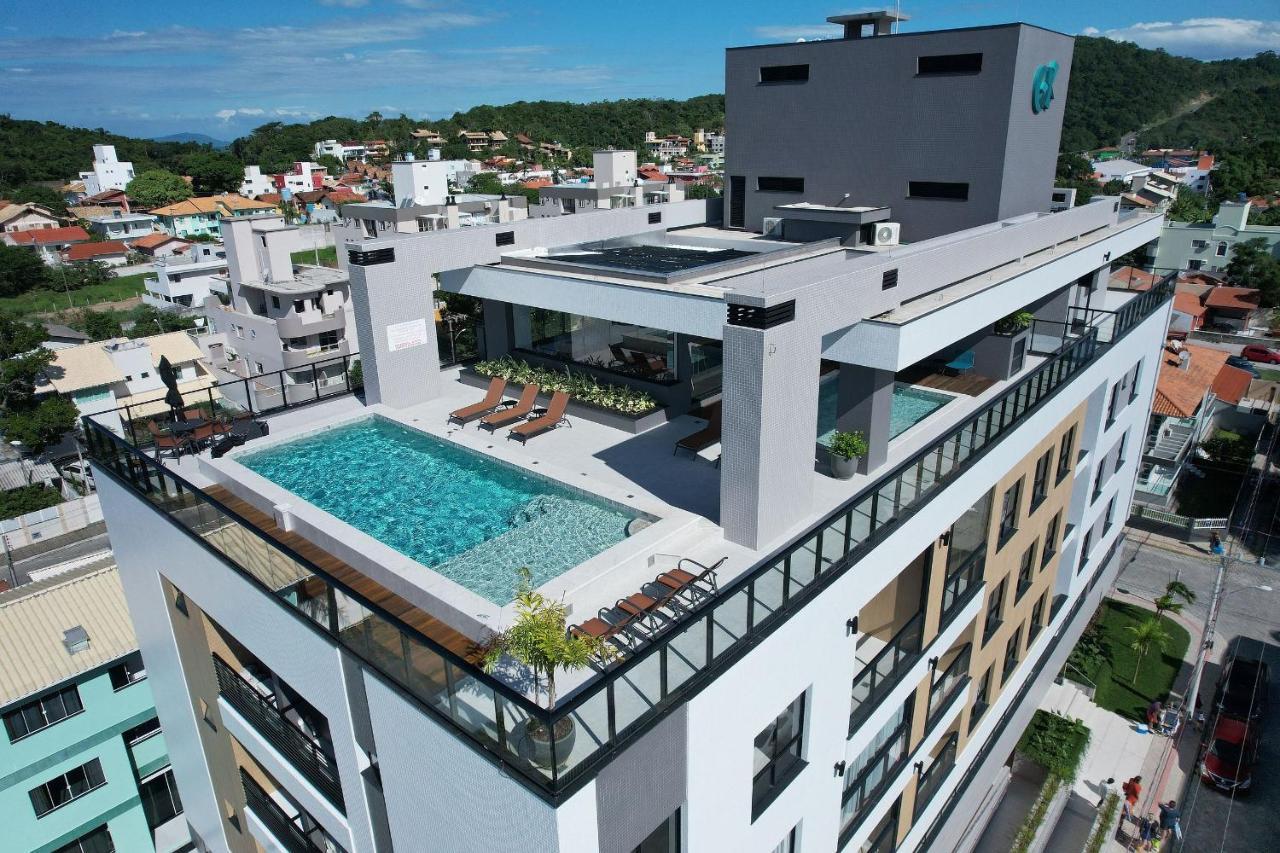 Adra 106 - Apartamento No Centro De Bombinhas - Rooftop Com Piscina E Academia - A Poucos Metros Da Praia - 외부 사진
