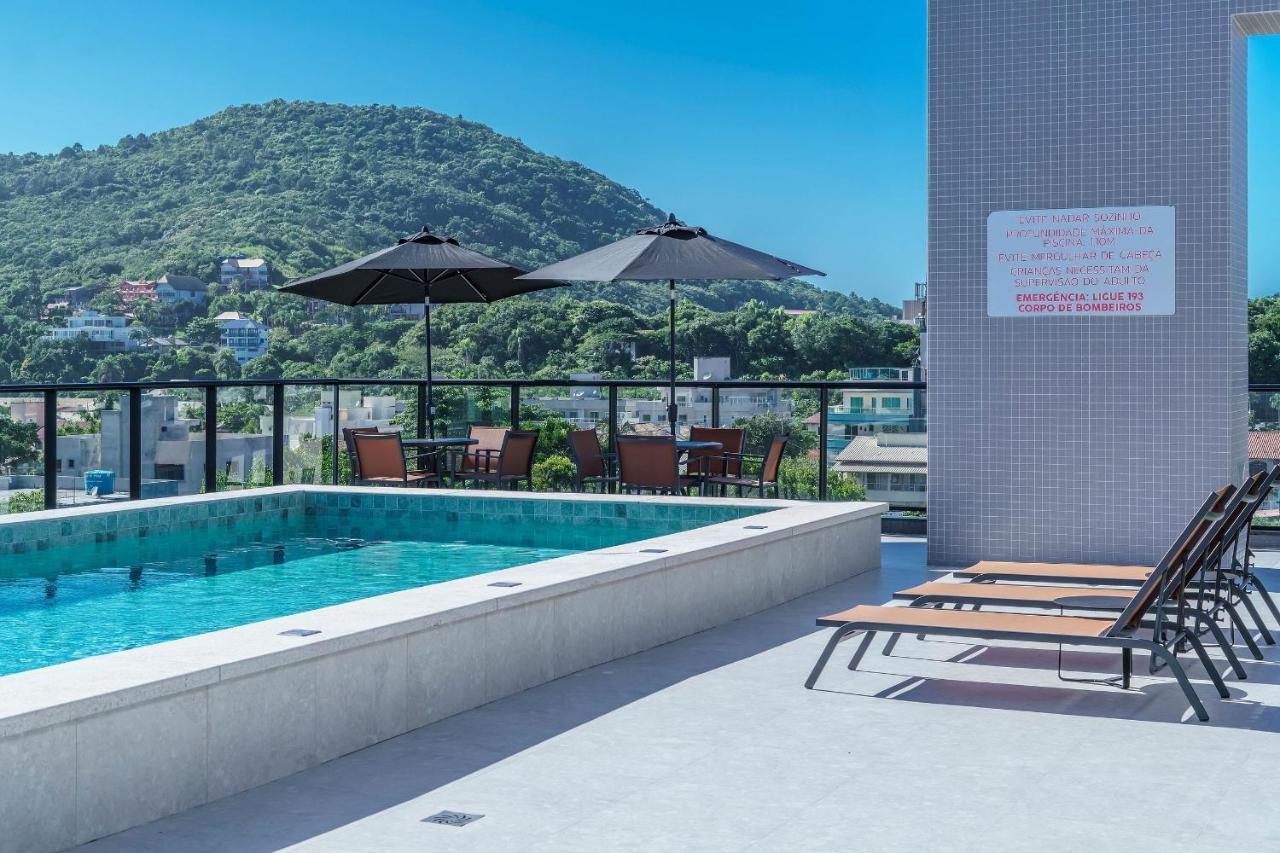 Adra 106 - Apartamento No Centro De Bombinhas - Rooftop Com Piscina E Academia - A Poucos Metros Da Praia - 외부 사진