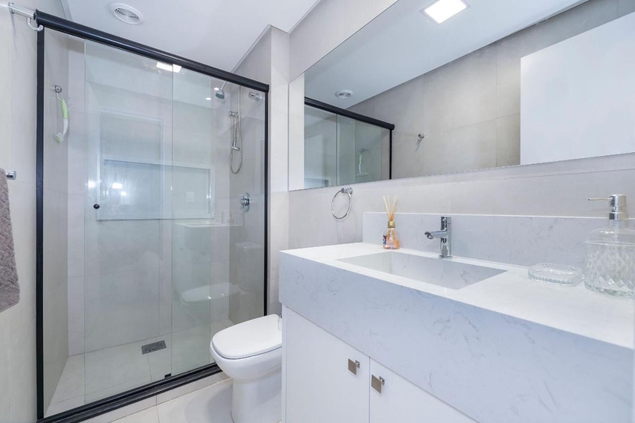 Adra 106 - Apartamento No Centro De Bombinhas - Rooftop Com Piscina E Academia - A Poucos Metros Da Praia - 외부 사진